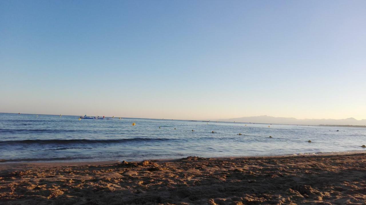 Festival Village Salou Bagian luar foto